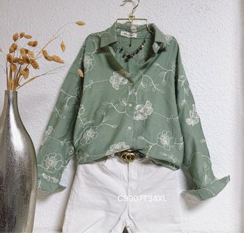 Blouse verte broderie beige taille 4XL 🌸