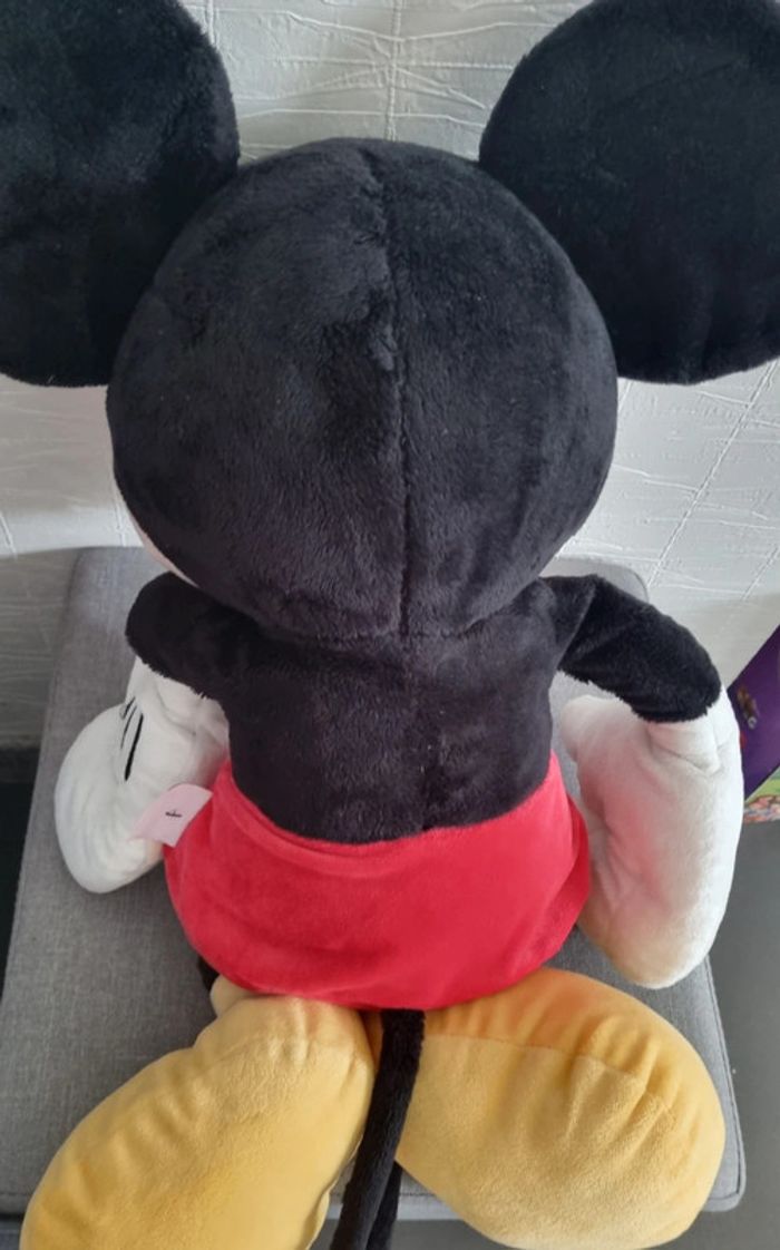 Grosse peluche mickey - photo numéro 2