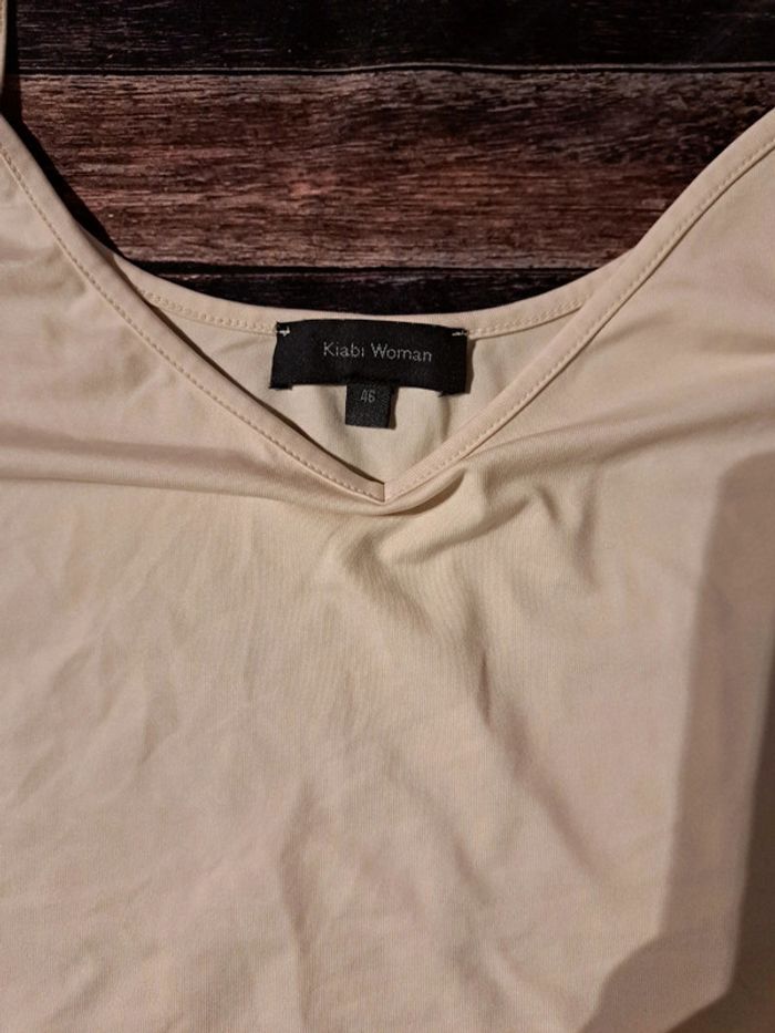 Top col V - photo numéro 2