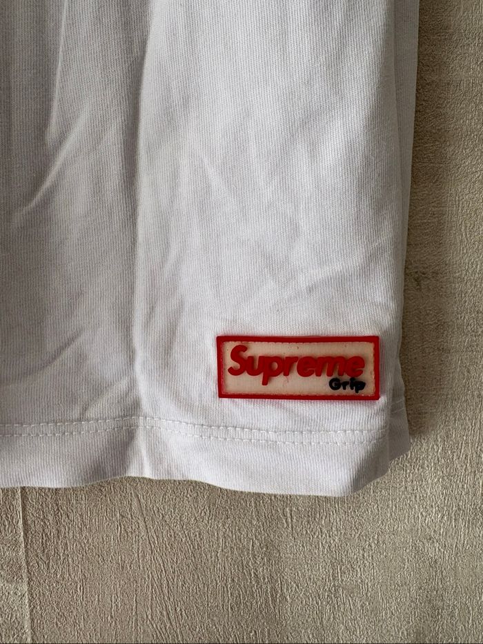 T-shirt Suprême - photo numéro 4