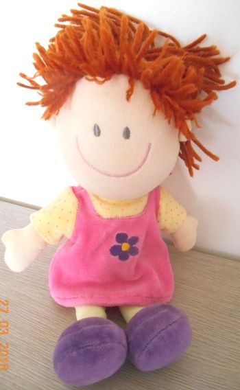 Poupée souple rousse 28 cm neuve