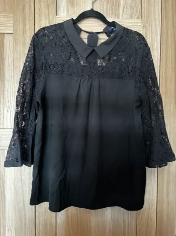 Blouse noire dentelle col Claudine KIABI t.l