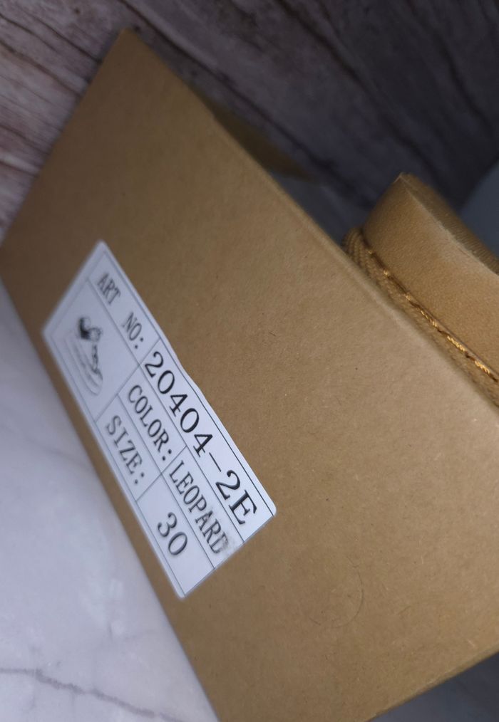 Baskets polaires filles léopard tendances - Taille 30 - NEUVES 🌟 - photo numéro 4