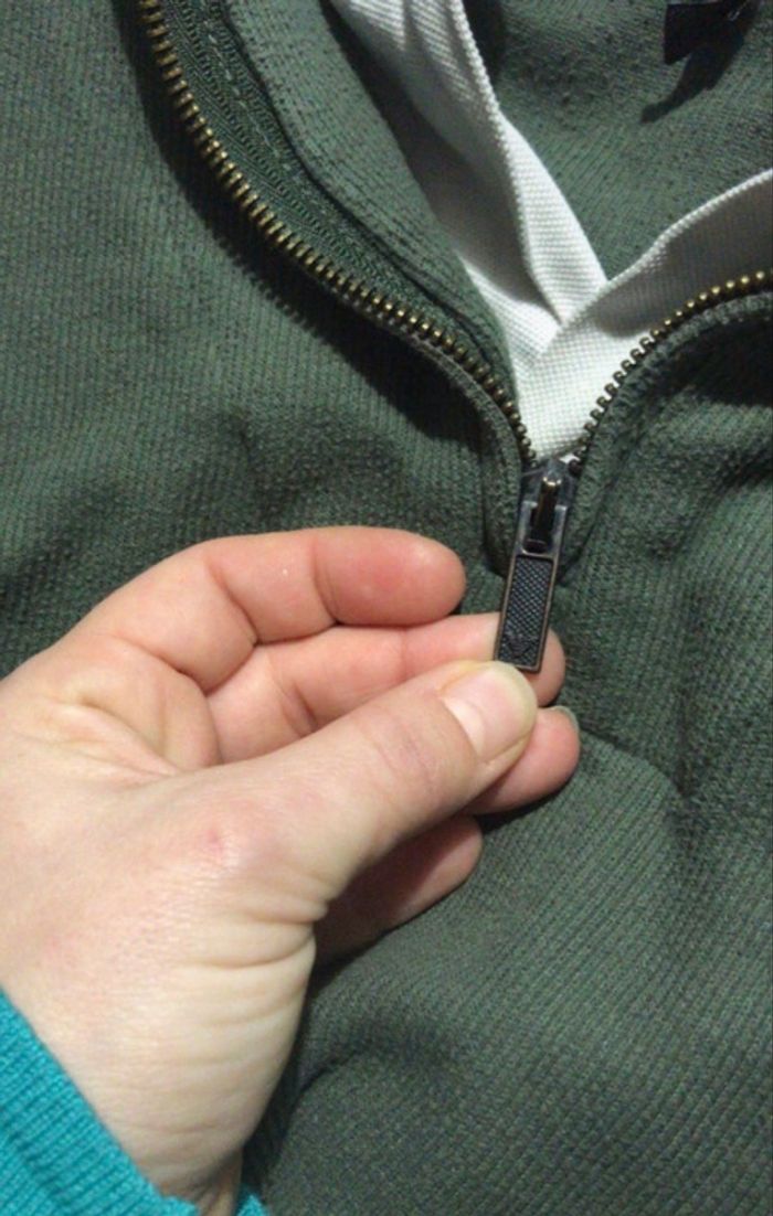 🧥 Pull zippé Emporio Armani vert kaki – Taille M - photo numéro 8