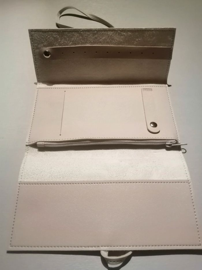 🌸Pochette porte monnaie beige pour soirée Neuve 🌸 - photo numéro 3