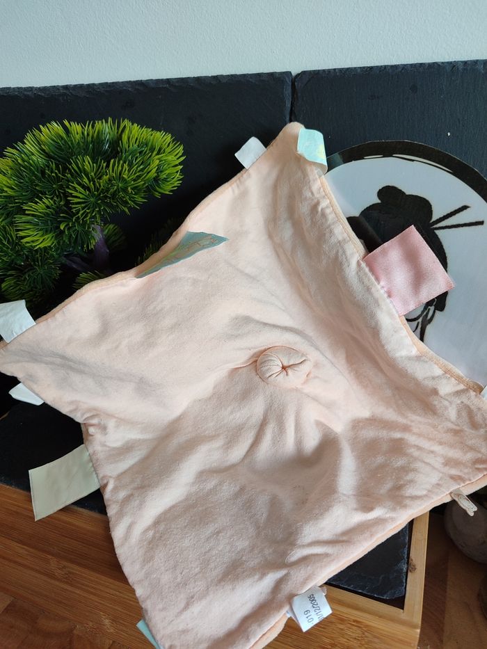 doudou plat girafe vache noukie's orange beige marron noeud rose  ancien fleur palmier - photo numéro 2