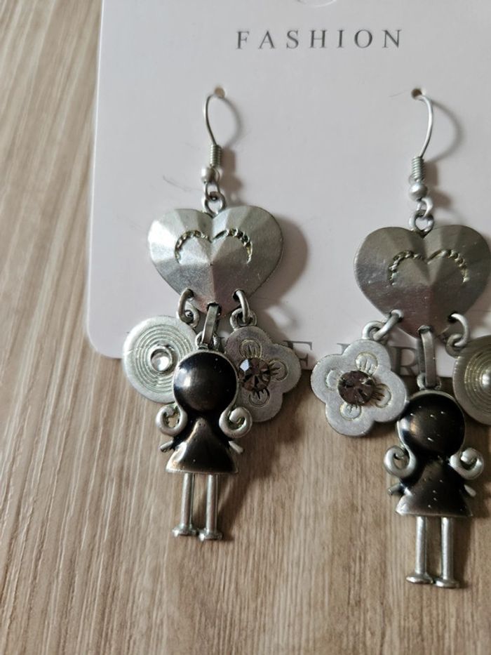 Boucles d'oreilles fantaisie - photo numéro 2