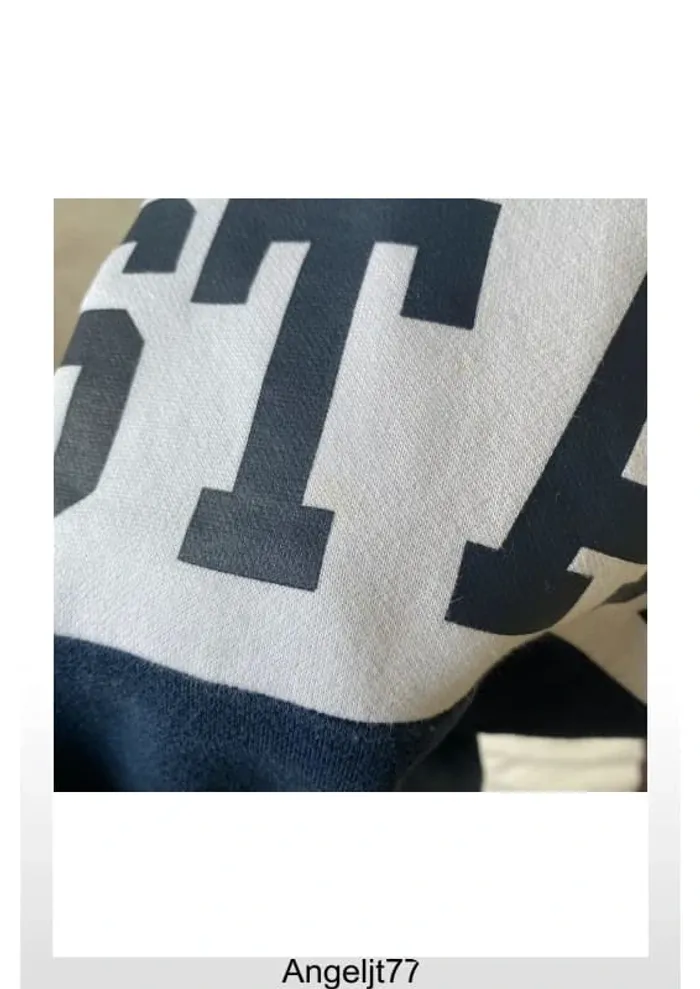Sweat 2/4 ans - photo numéro 3