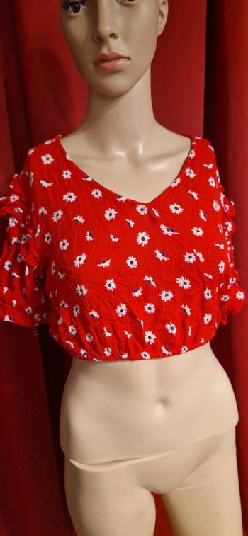 Joli croptop FBSister taille XXS