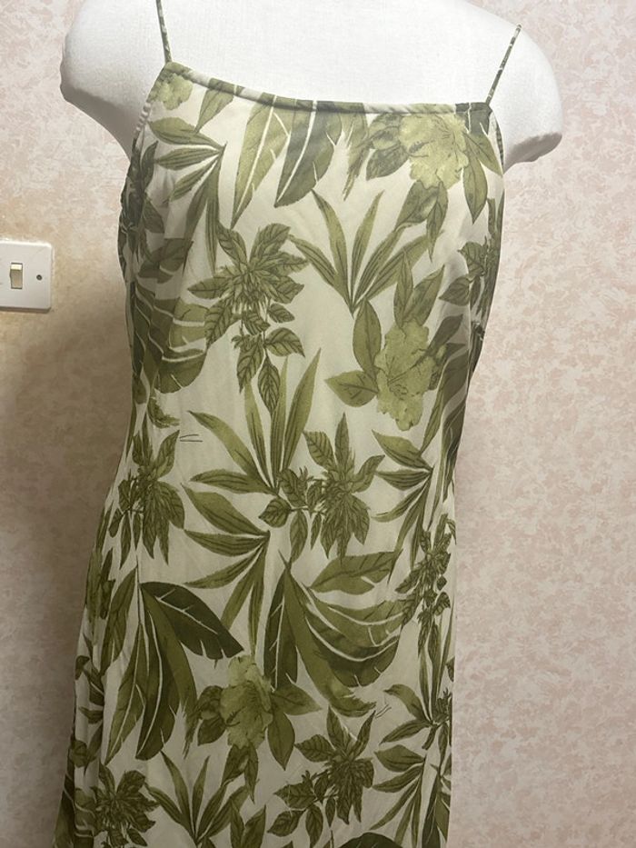 Robe longue fleurie taille 48 - photo numéro 2
