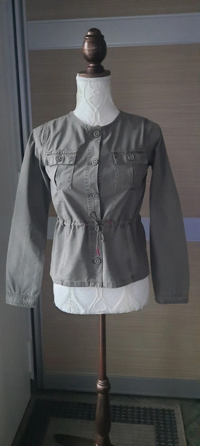 Veste Okaïdi taille 12 ans fille