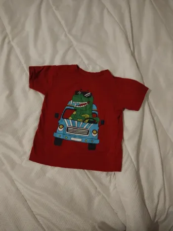 Tee shirt dinosaure