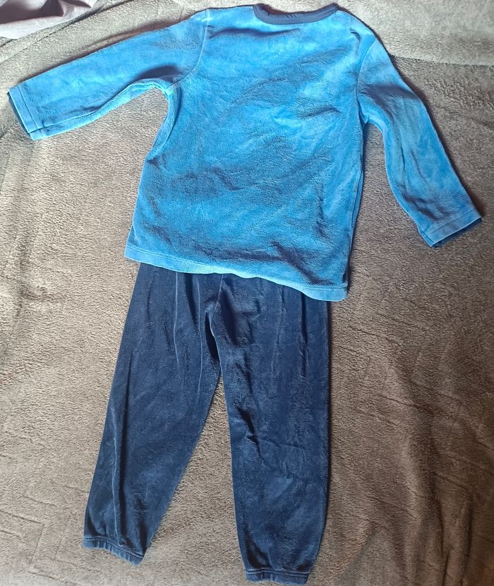 Pyjama 2 pièces 2 ans - photo numéro 4