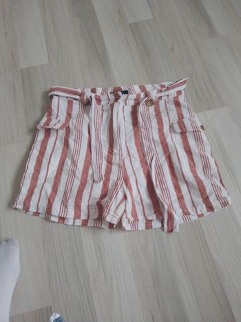 Short a rayures taille 40