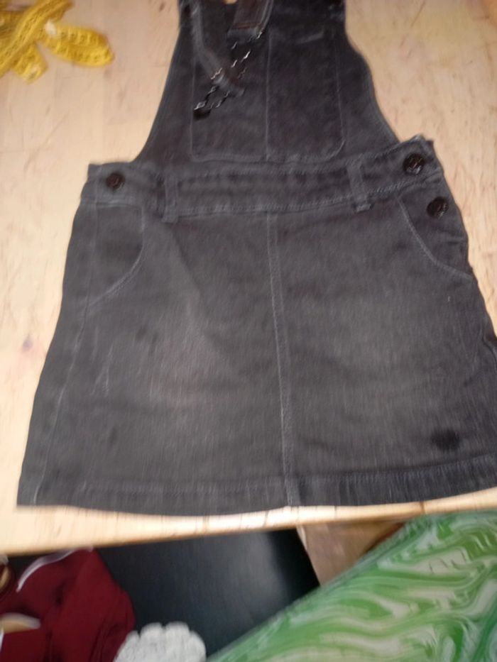 Robe salopette en jean Kiabi 6 ans - photo numéro 2