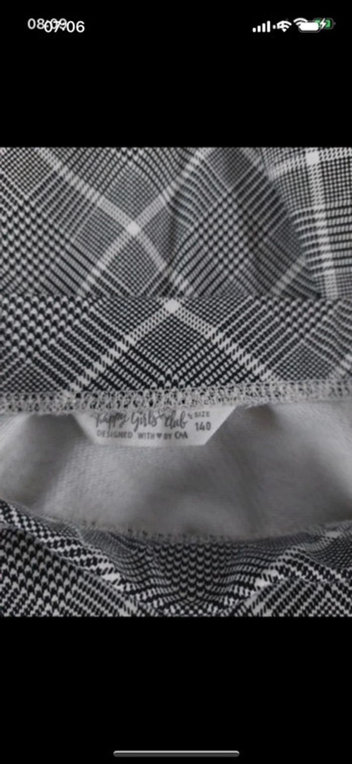 Jupe C&A taille 10 ans - photo numéro 3