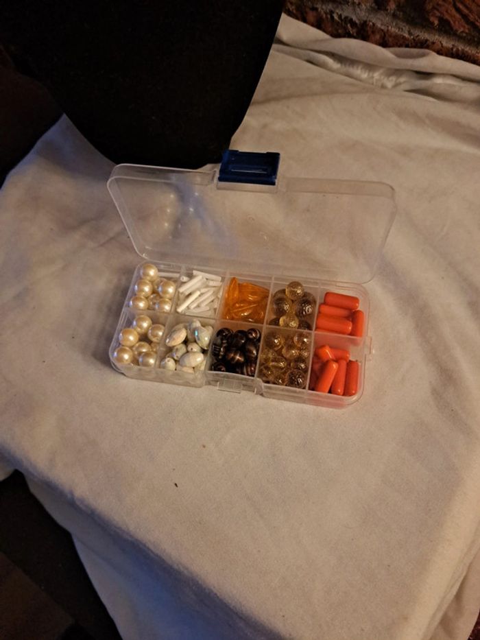 Lot de perles multicolore