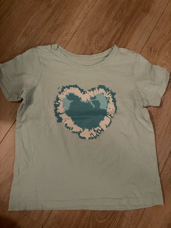T-shirt cœur 7-8 ans