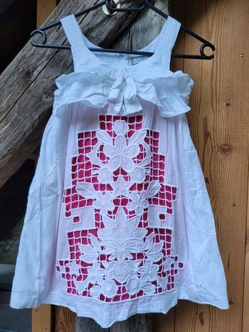 Splendide robe d'été Catimini, originale dentelle, blanche et rose fuchsia