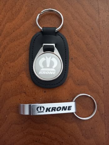 Lot 2 portes clés Krone