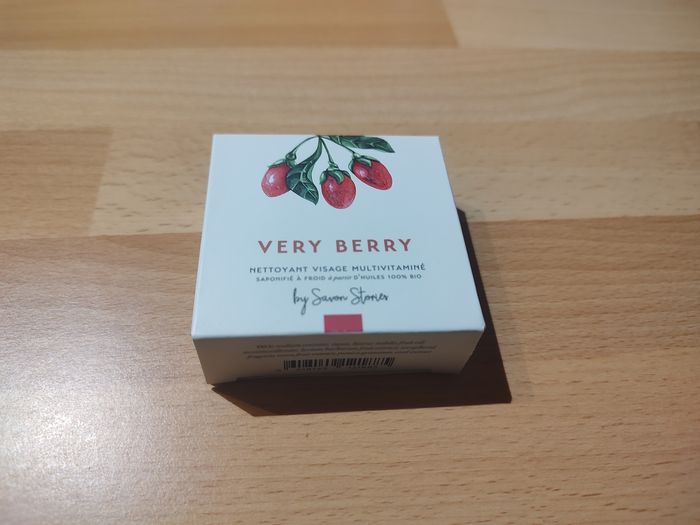 Lot de 5 pièces: very berry nettoyant visage multivitaminé
Savon stories
50 g - photo numéro 2