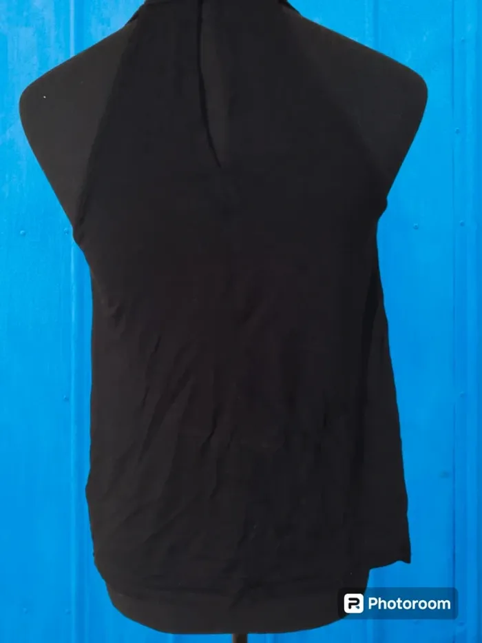 T-shirt sans manche - photo numéro 3