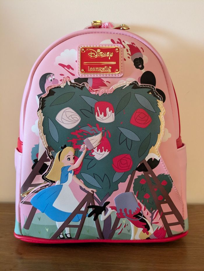 Sac à dos Loungefly Alice aux pays des merveilles coeur - photo numéro 1