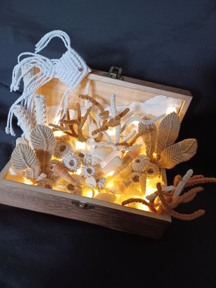 Fond marin macramé lumineux