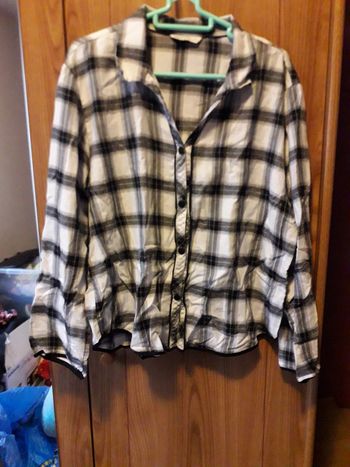 Chemises à carreaux noirs et blancs