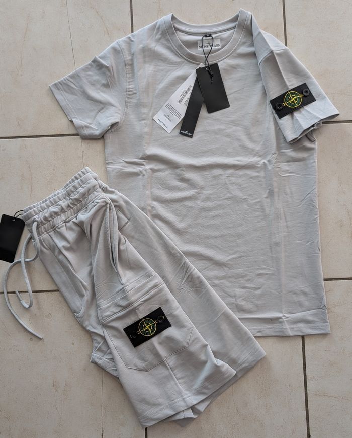 Ensemble short/t shirt stone