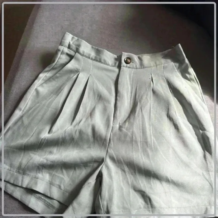 Short  taille 36 - photo numéro 3
