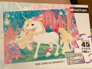 Puzzle licorne 45 pièces de la marque Nathan