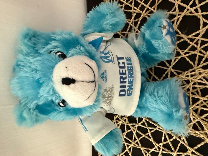 Peluche ours bleu Football OM DROIT AU BUT