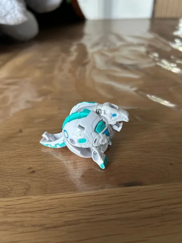 Bakugan Trox White Haos Battle Planet B300 Battle Brawlers