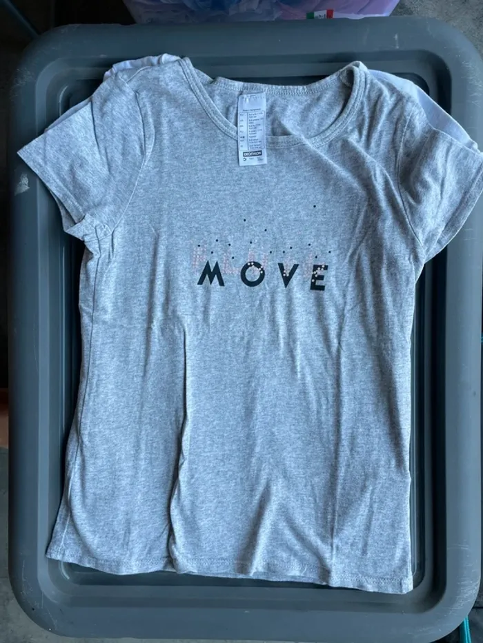 Lot tee shirt 5ans - photo numéro 10