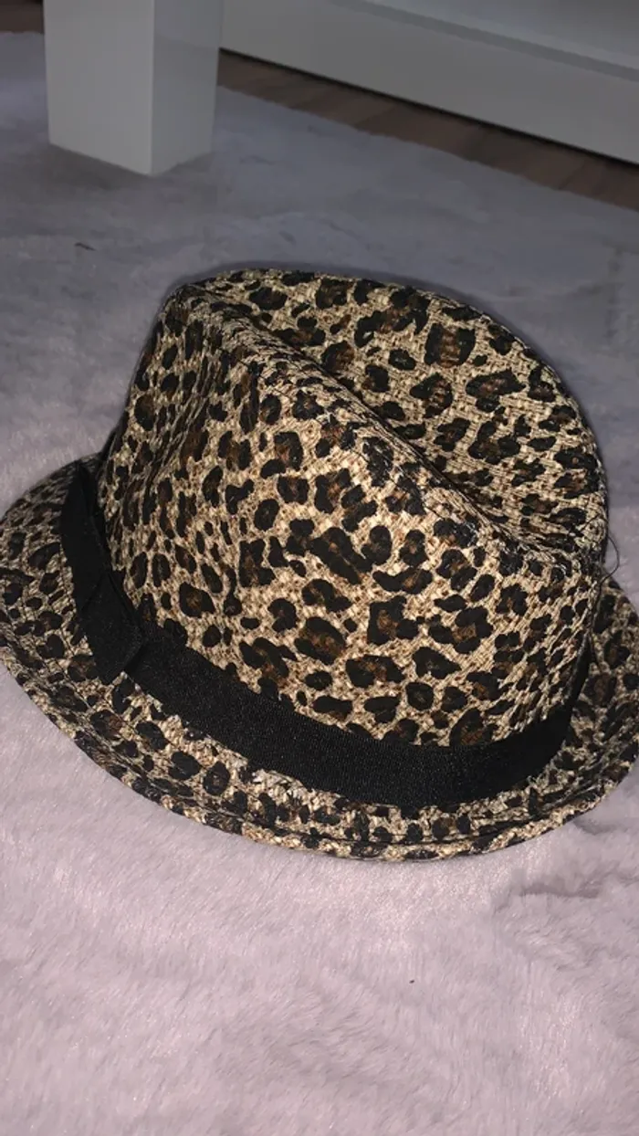 Chapeau leopard neuf - photo numéro 3
