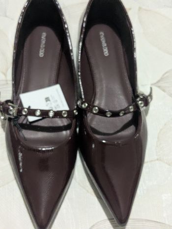 Magnifique paire d'escarpins plates Bordeaux, Even &Odd. Taille 42