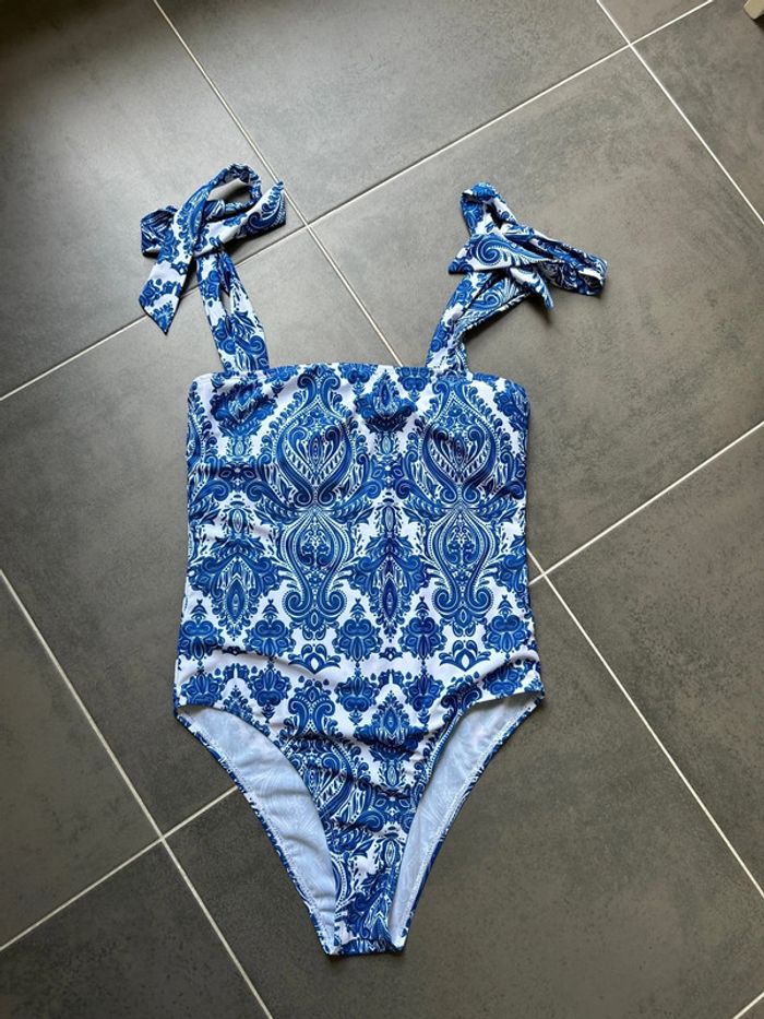 Maillot de bain 1 pièce bleue blanc femme