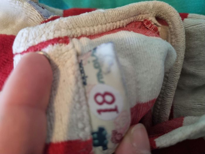 Pyjama rayé 18 mois - photo numéro 3