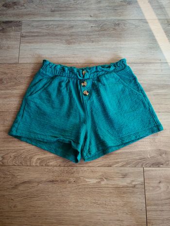 Short fille okaidi vert 10 ans neuf
