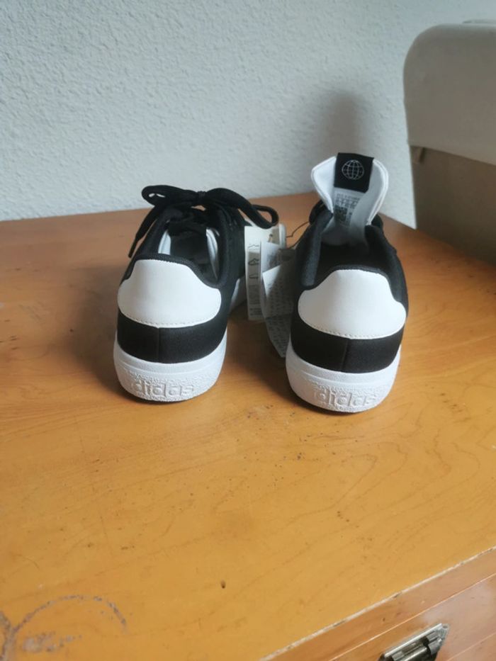 Chaussure Adidas - photo numéro 2