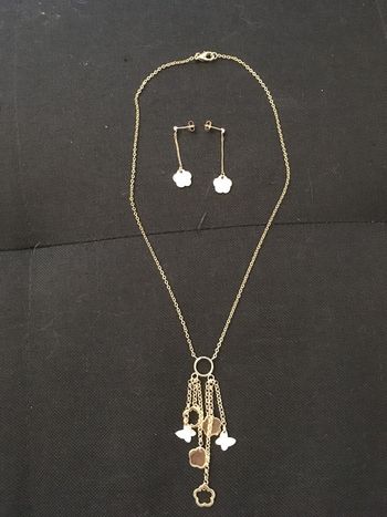 Ensemble collier boucle neuf