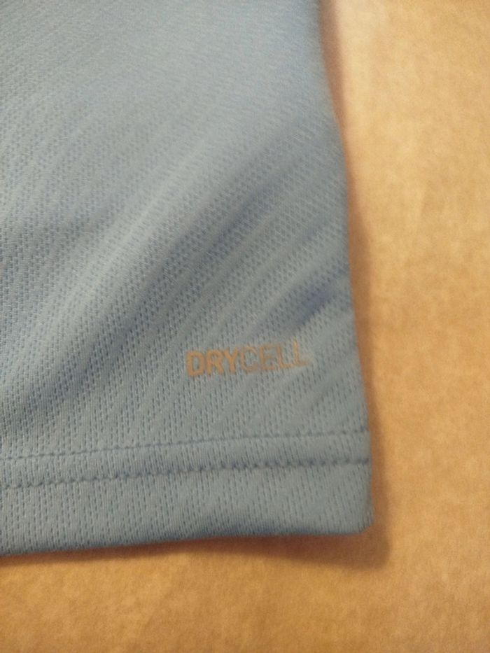 Tenue de foot Puma, équipe Manchester City taille 4/5  ans authentique neuf - photo numéro 11