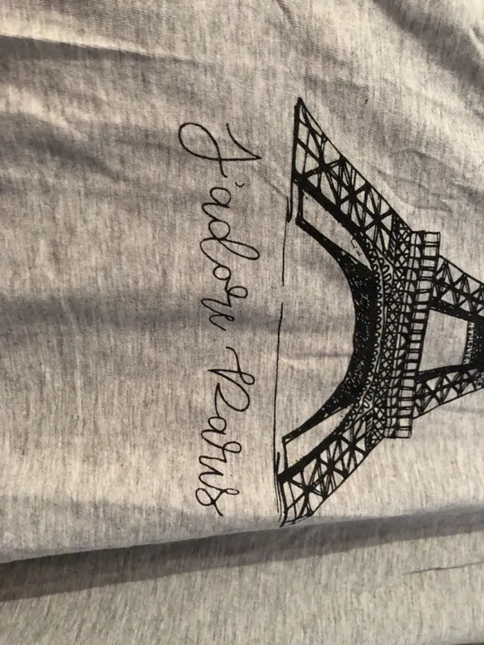 T shirt taille 40 - photo numéro 2