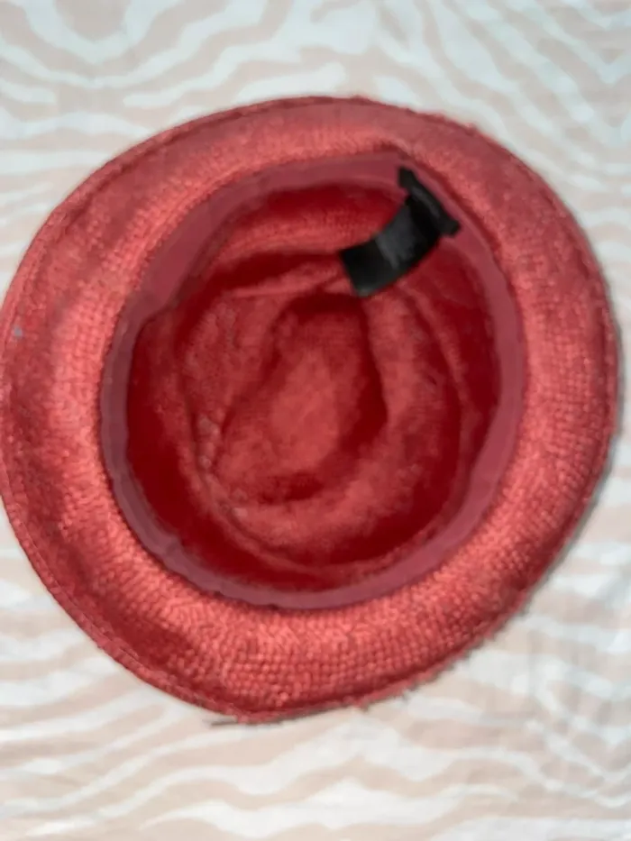 Chapeau en paille rouge – original et élégant 🌺 - photo numéro 4