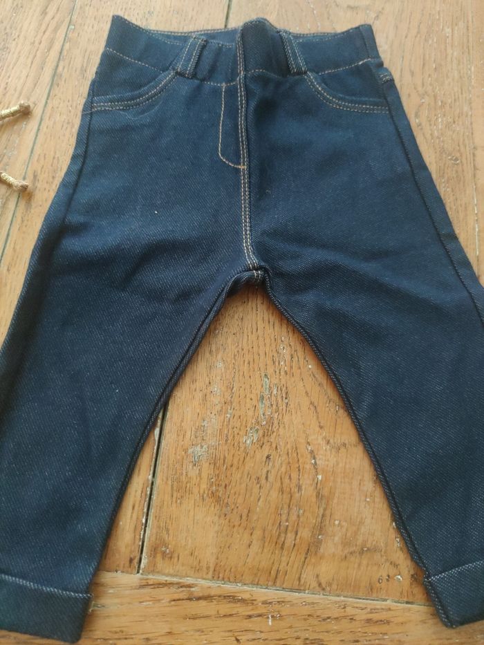 Lot de 2 pantalons 6 mois - photo numéro 2