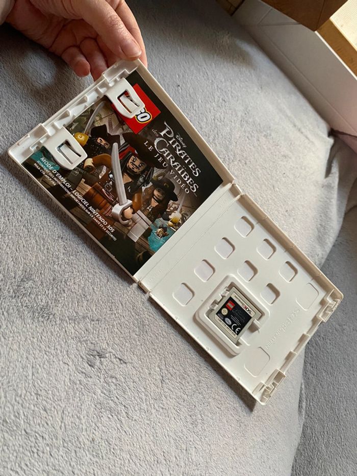 Jeu Nintendo 3DS lego disney pirates des Caraïbes - photo numéro 2