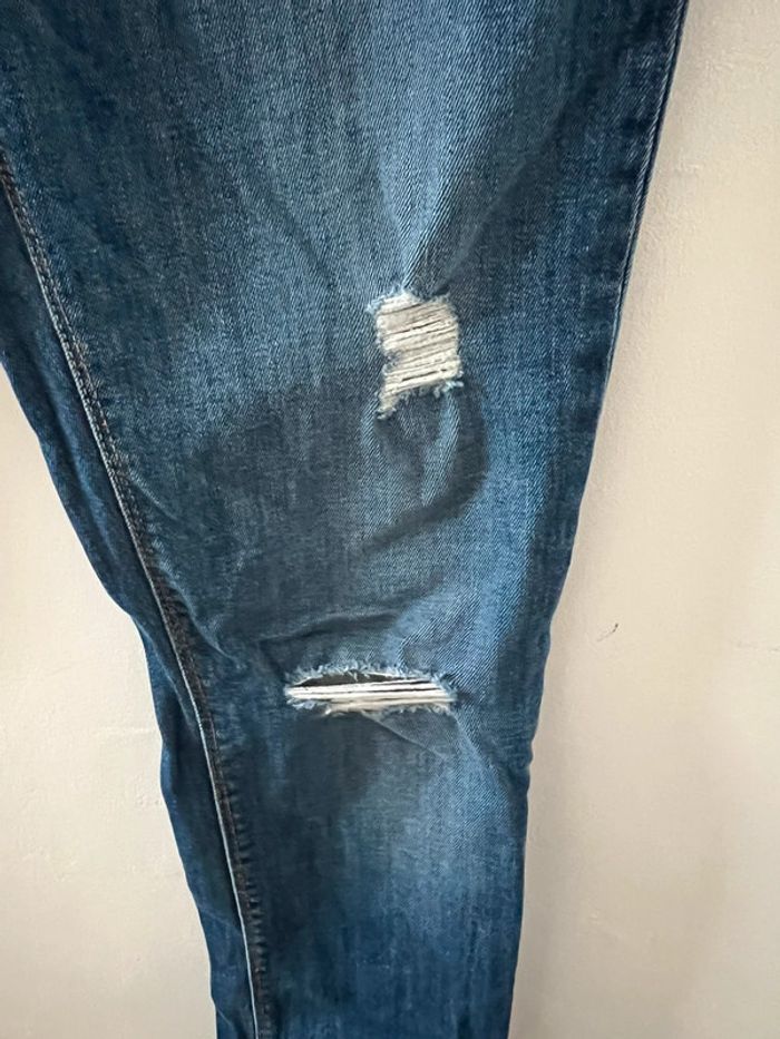 Jeans troués - photo numéro 5