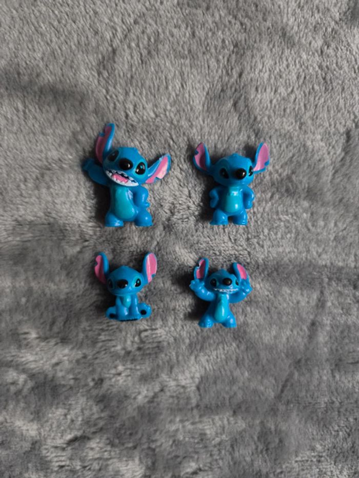Lot de 4 petites figurines stitch - photo numéro 4