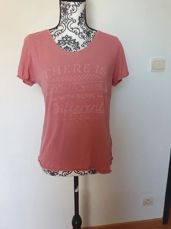 Tee-shirts rose